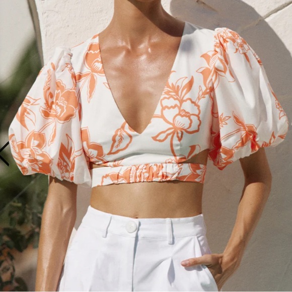 Runaway the label caliente top size XS white and orange new floral puffy sleeves - Picture 3 of 8